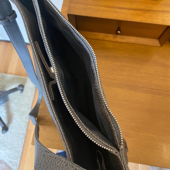 Matt & Nat Gray Should Bag - Picture 5 of 6